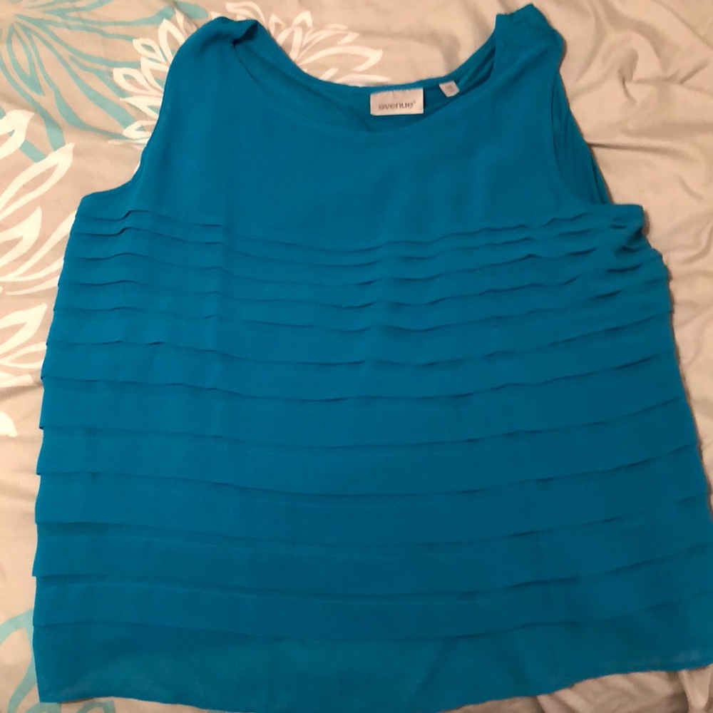 Women’s shirt